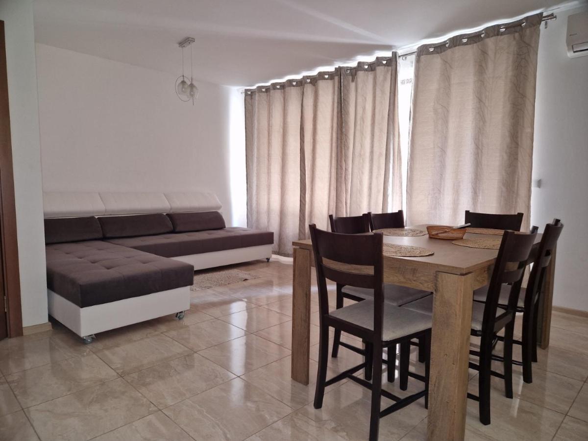 Sea Garden Marina 2 Apartment Varna Ngoại thất bức ảnh