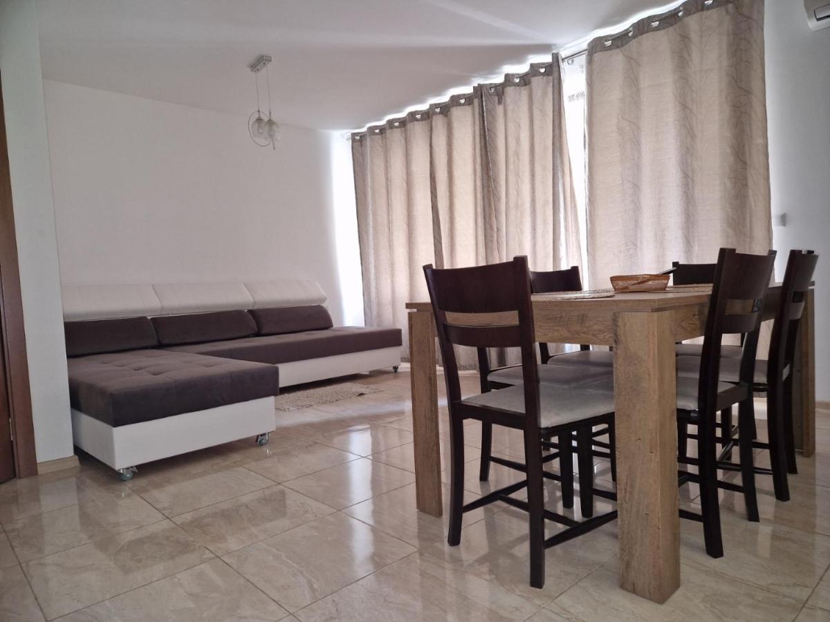 Sea Garden Marina 2 Apartment Varna Ngoại thất bức ảnh