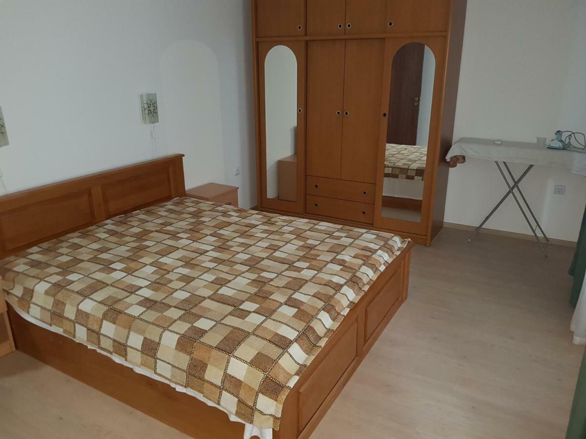 Sea Garden Marina 2 Apartment Varna Ngoại thất bức ảnh